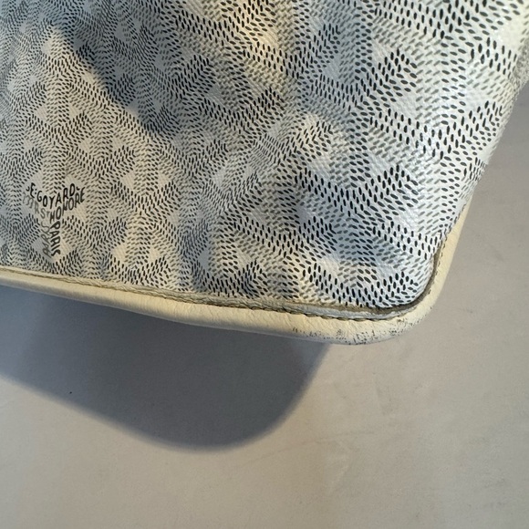 Goyard Anjou Reversible Tote Coated Canvas GM White Certified Authentic - Picture 10 of 15